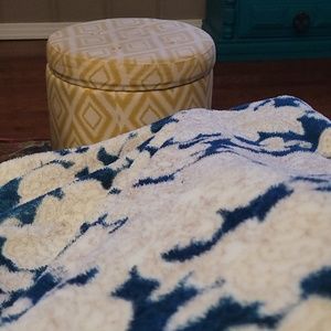 Meet your Posher, Shelly